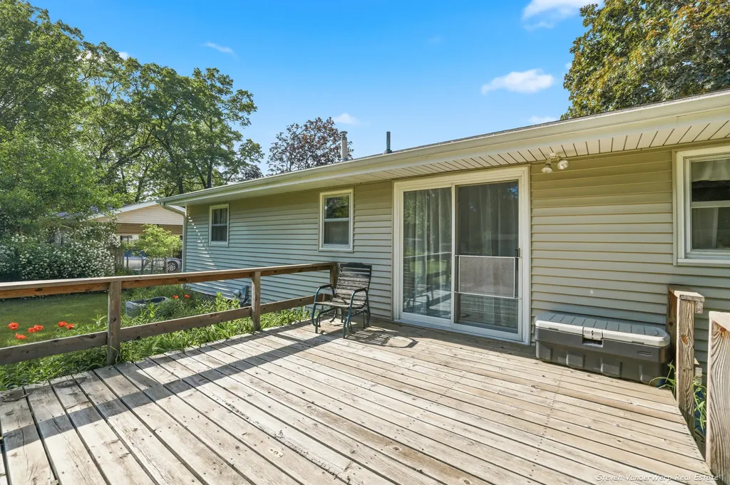 1935 Nielwood Drive Dalton Township MI 49445