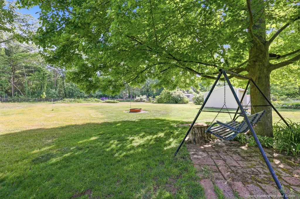 1935 Nielwood Drive Dalton Township MI 49445