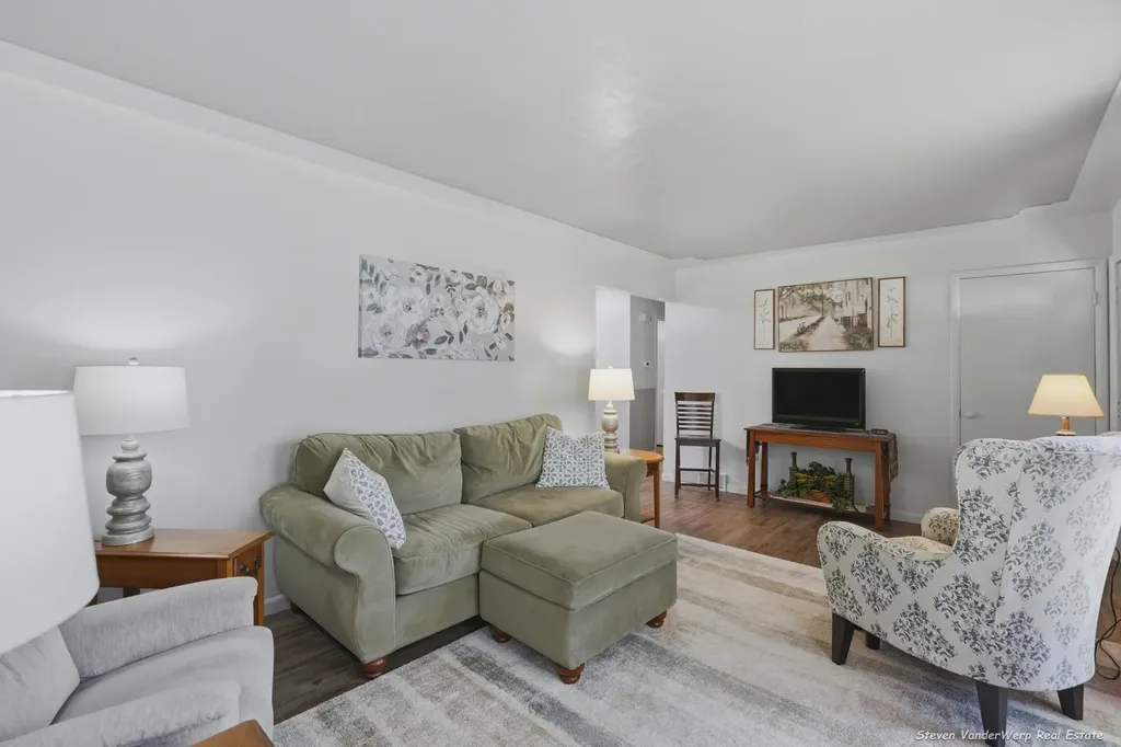 1935 Nielwood Drive Dalton Township MI 49445