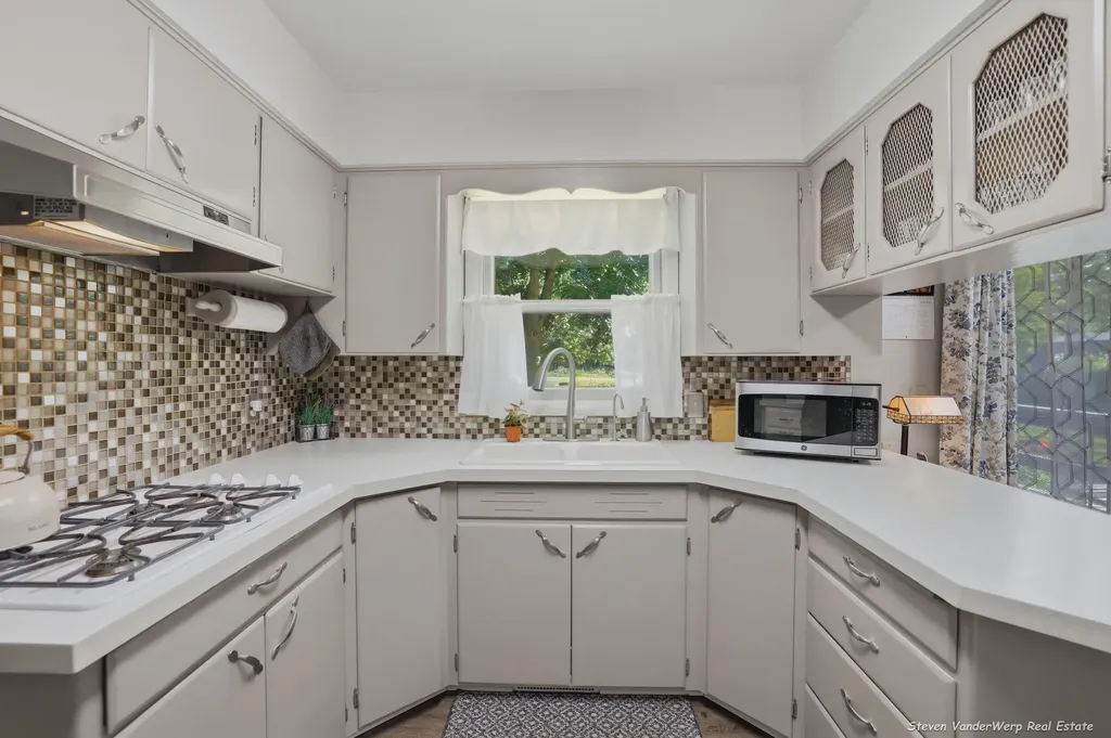 1935 Nielwood Drive Dalton Township MI 49445