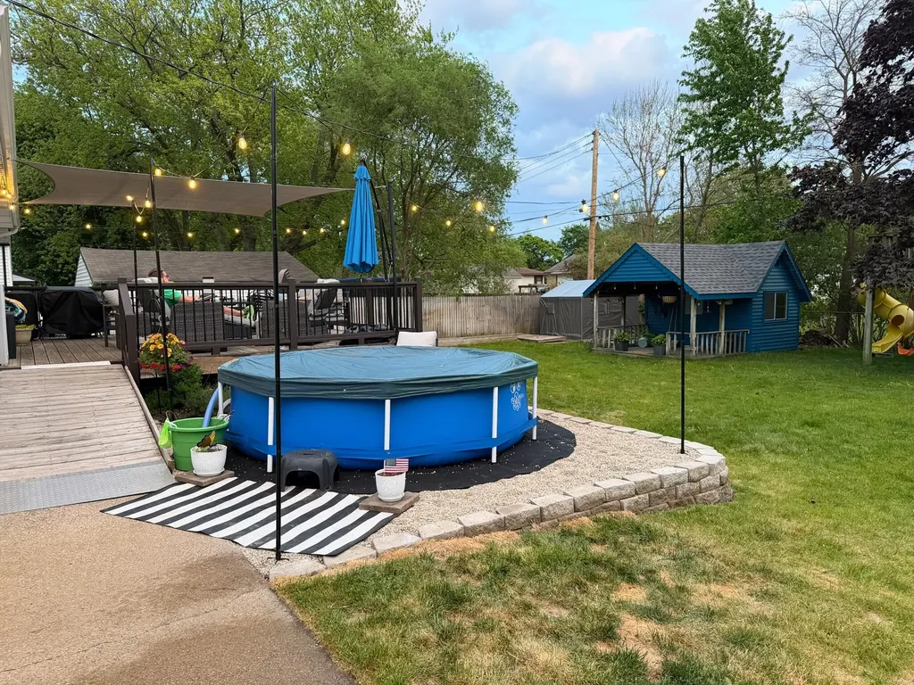 1202 Woodlawn Avenue Grand Haven City MI 49417