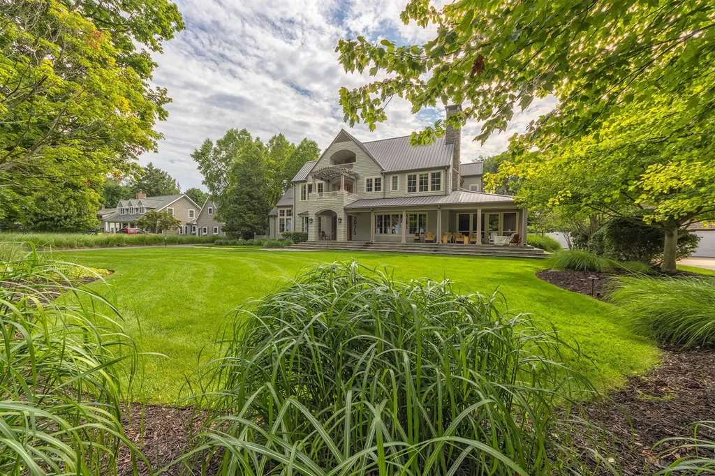 2975 Lakeshore Drive Saugatuck Township MI 49408