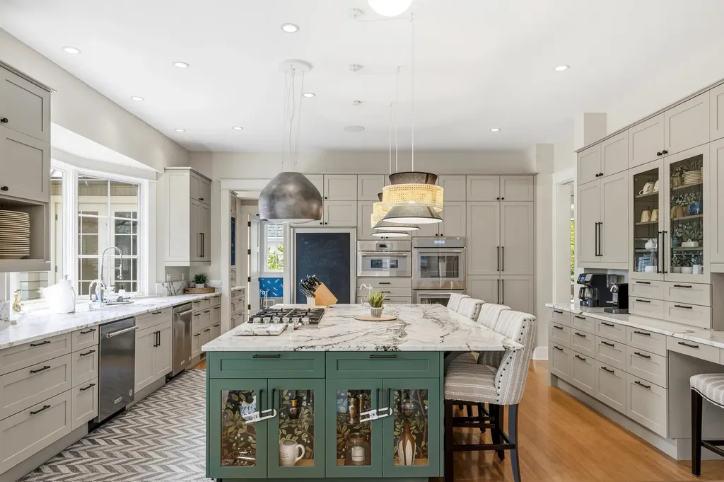 2975 Lakeshore Drive Saugatuck Township MI 49408