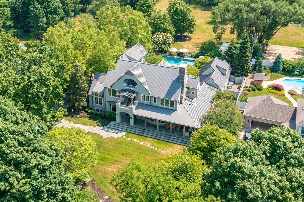 2975 Lakeshore Drive Saugatuck Township MI 49408