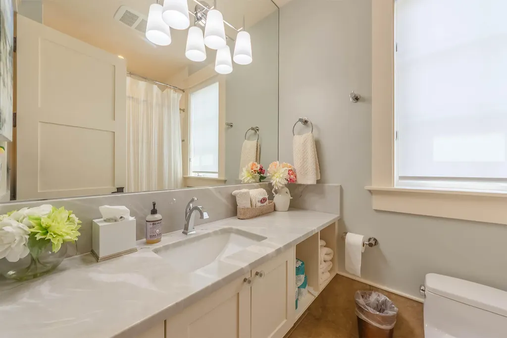 2975 Lakeshore Drive Saugatuck Township MI 49408