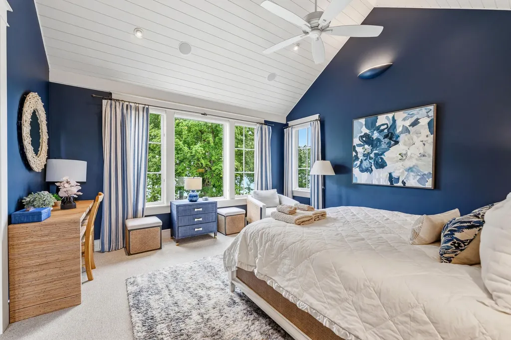 2975 Lakeshore Drive Saugatuck Township MI 49408