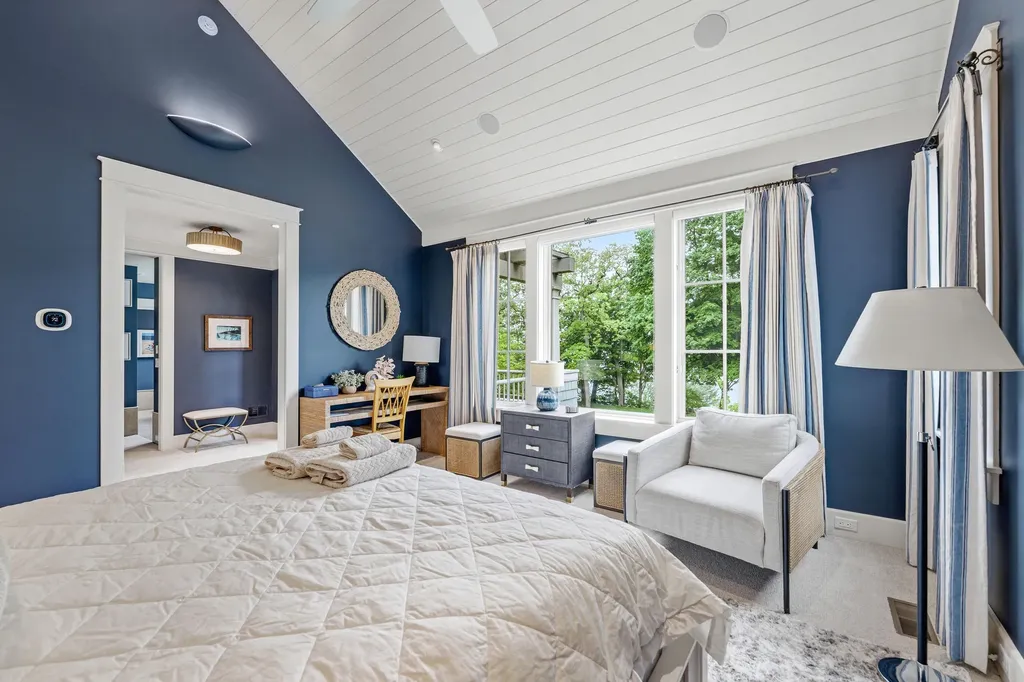 2975 Lakeshore Drive Saugatuck Township MI 49408