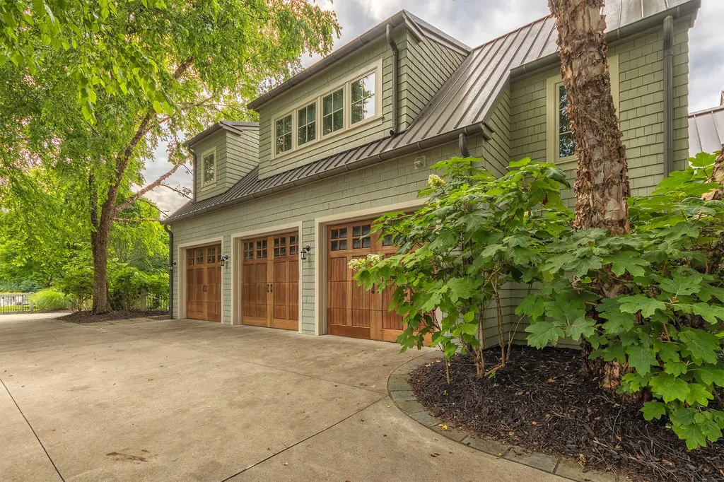 2975 Lakeshore Drive Saugatuck Township MI 49408