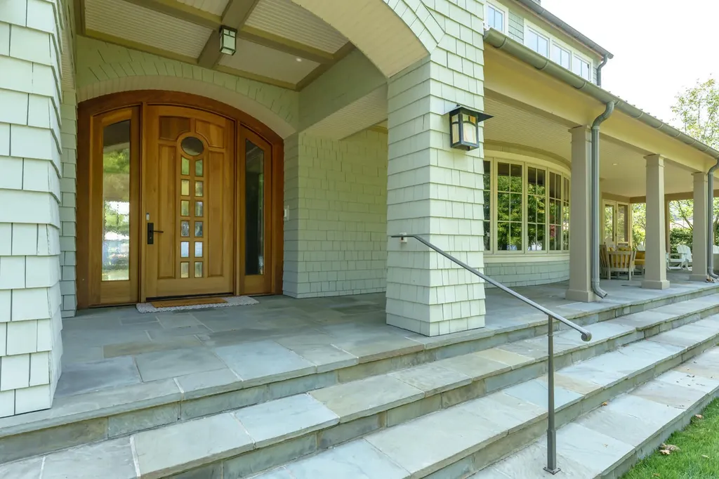 2975 Lakeshore Drive Saugatuck Township MI 49408