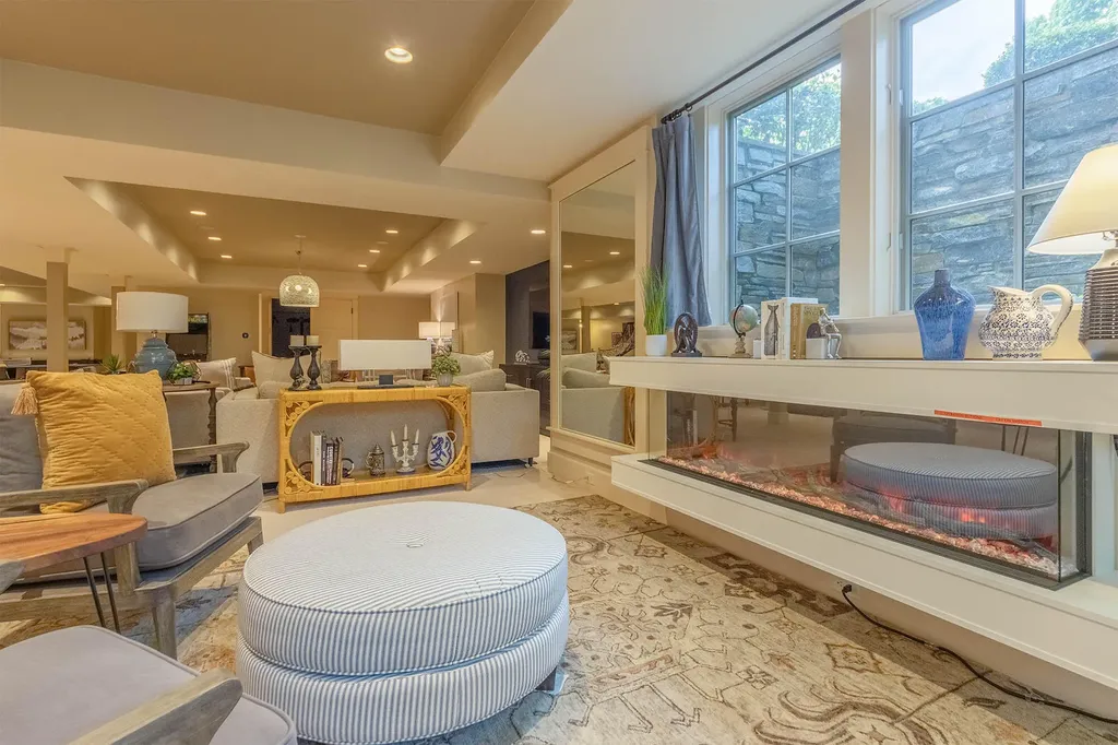 2975 Lakeshore Drive Saugatuck Township MI 49408