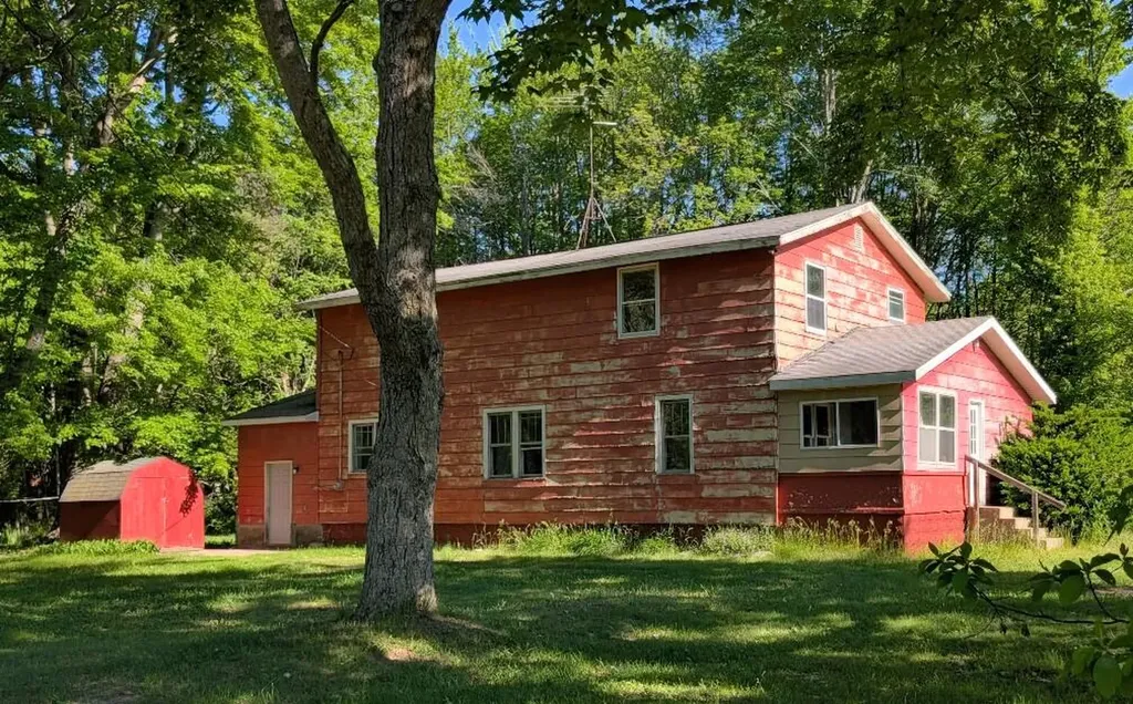 3909 Cloverville Road Sullivan Township MI 49415