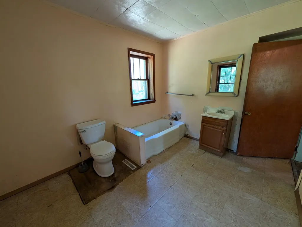 3909 Cloverville Road Sullivan Township MI 49415