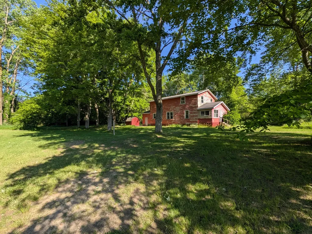 3909 Cloverville Road Sullivan Township MI 49415