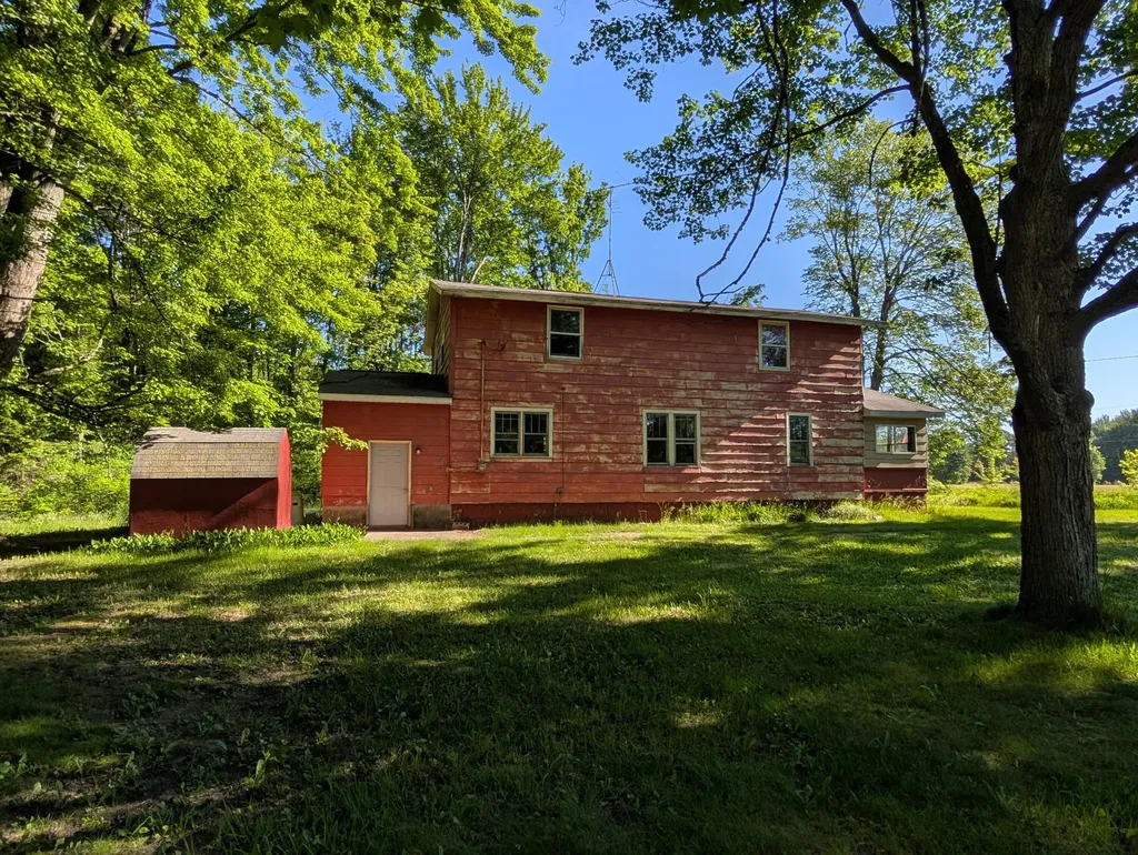 3909 Cloverville Road Sullivan Township MI 49415