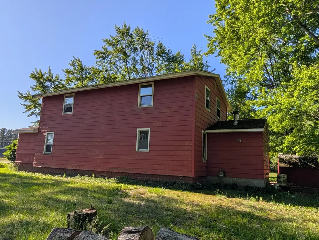 3909 Cloverville Road Sullivan Township MI 49415
