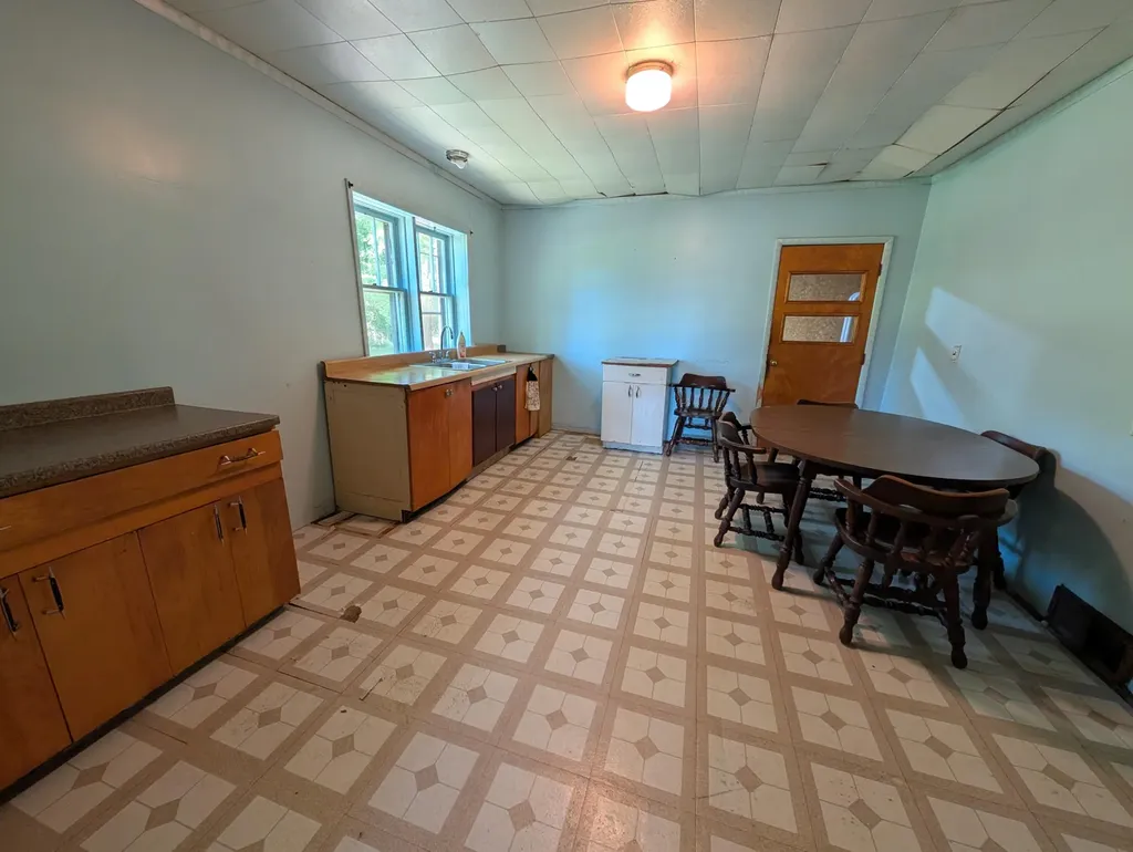 3909 Cloverville Road Sullivan Township MI 49415