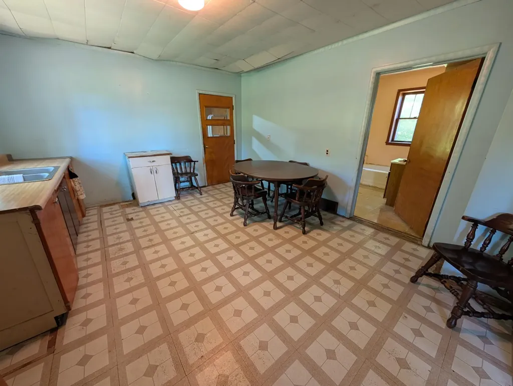 3909 Cloverville Road Sullivan Township MI 49415