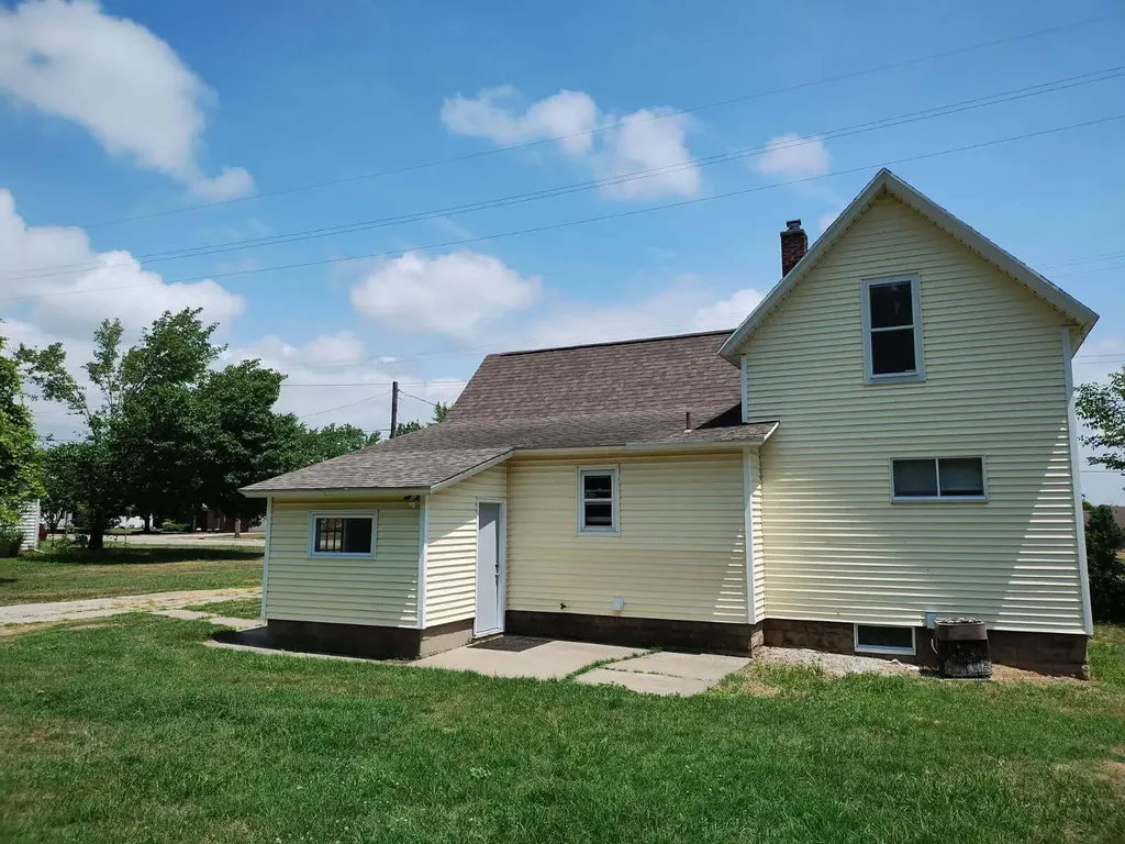 354 Country Club Road Holland City MI 49423