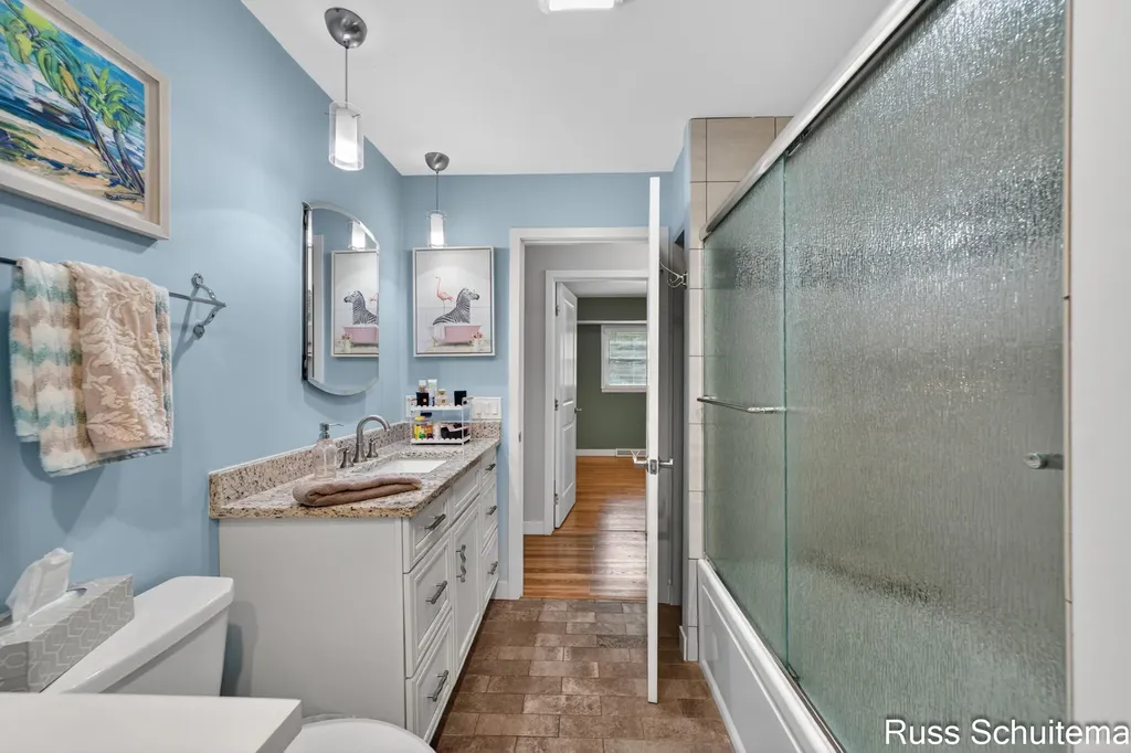 18270 N Fruitport Road Spring Lake Township MI 49456