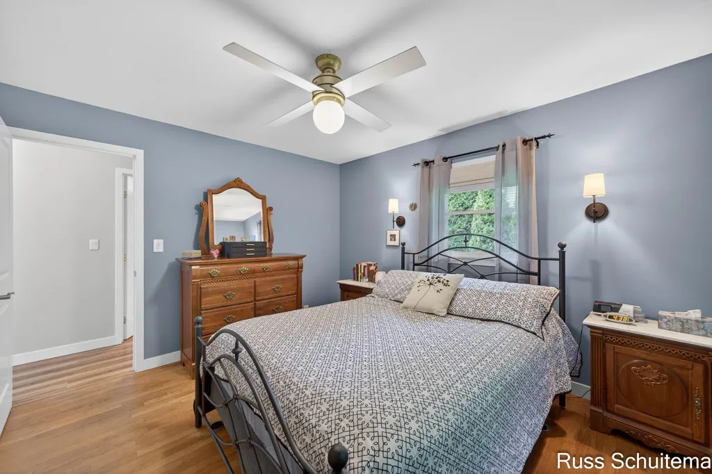 18270 N Fruitport Road Spring Lake Township MI 49456