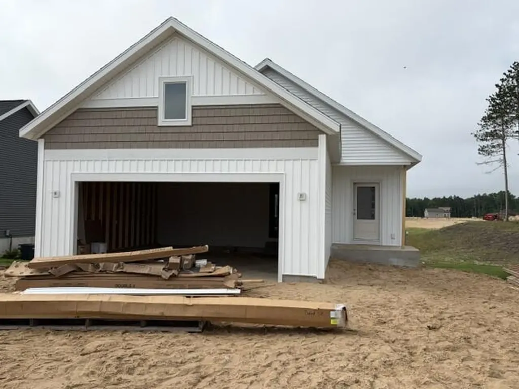 2489 Gray Wolf Way Fruitport Charter Township MI 49444
