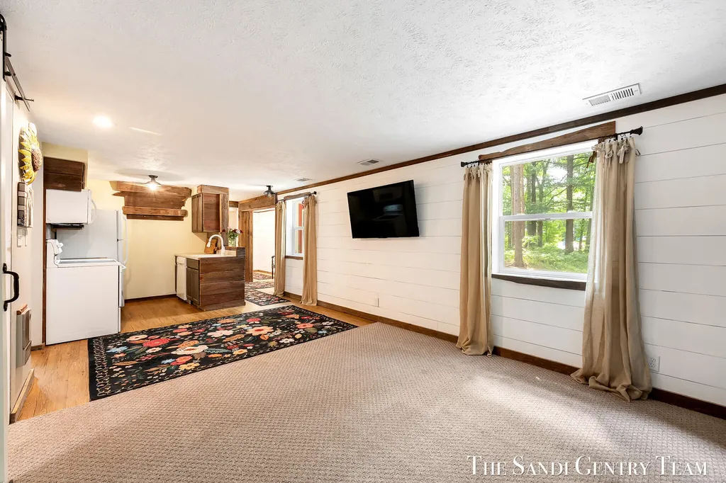 16393 Taft Street Spring Lake Township MI 49456