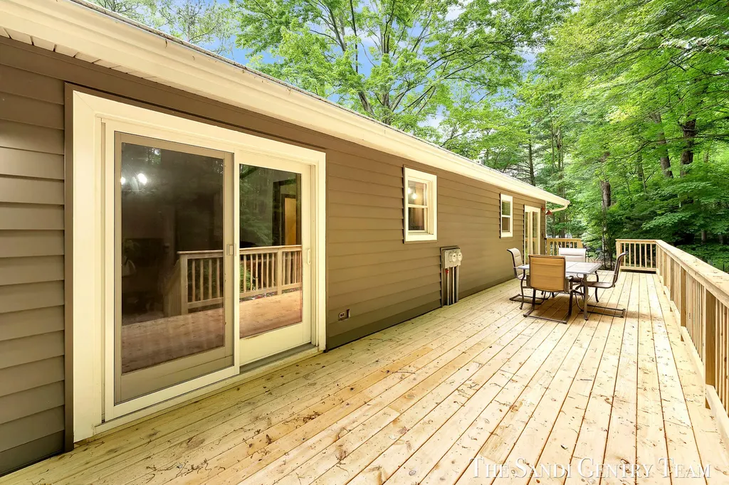 16393 Taft Street Spring Lake Township MI 49456