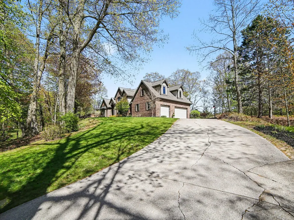 19168 Hoffmaster Drive Spring Lake Township MI 49456