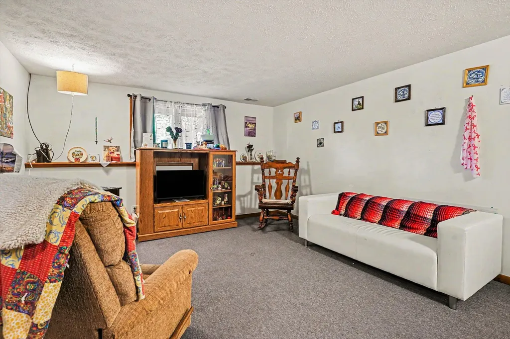 297 Harvest Lane Holland City MI 49423