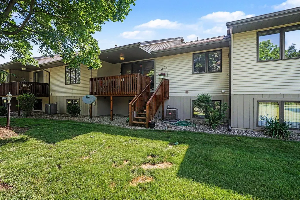 297 Harvest Lane Holland City MI 49423