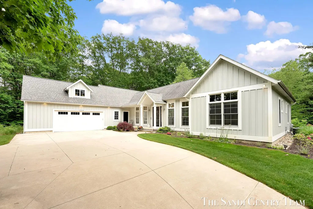 12620 Golf Estates Lane Grand Haven Charter Township MI 49417