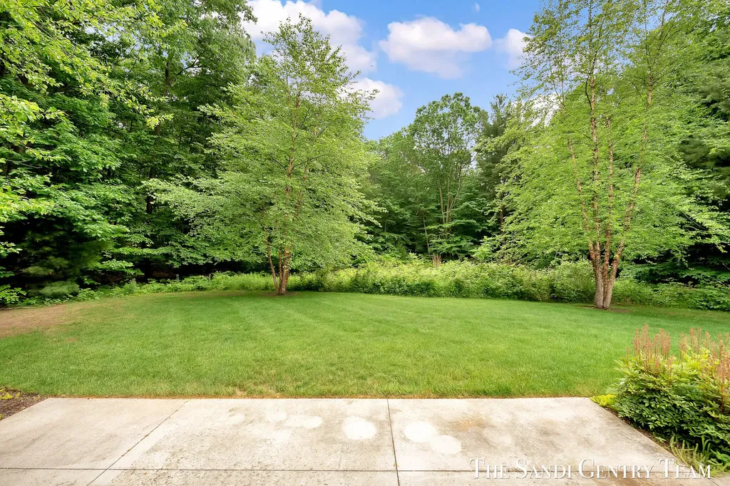 12620 Golf Estates Lane Grand Haven Charter Township MI 49417
