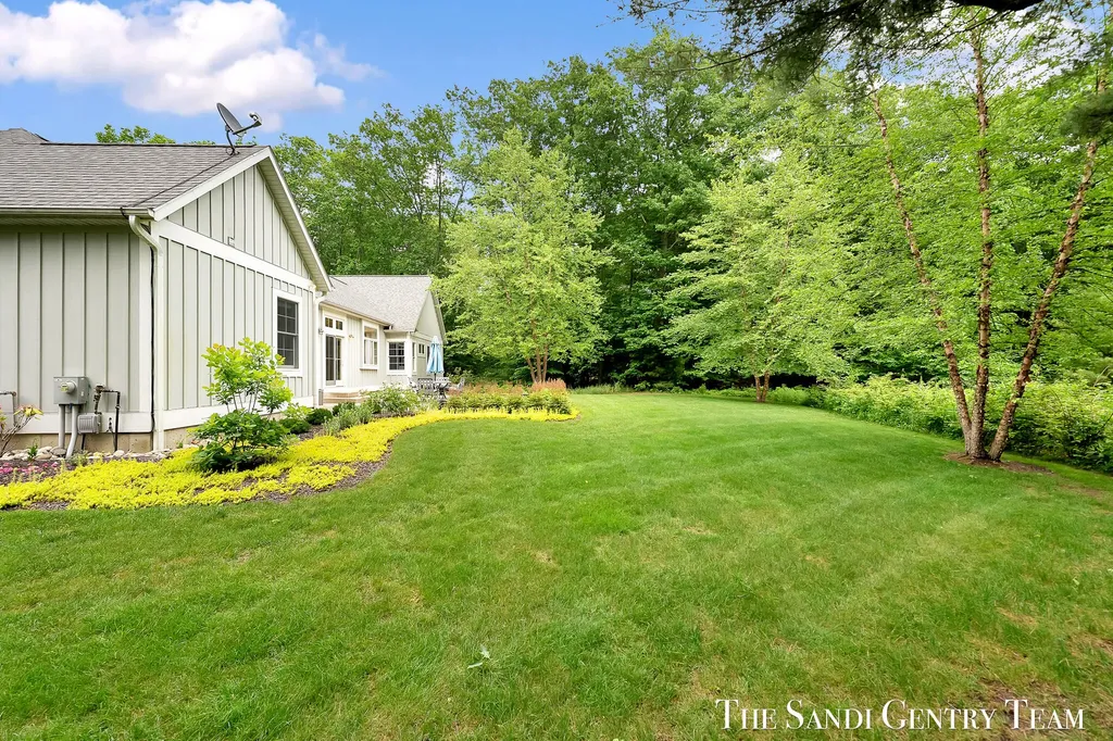 12620 Golf Estates Lane Grand Haven Charter Township MI 49417