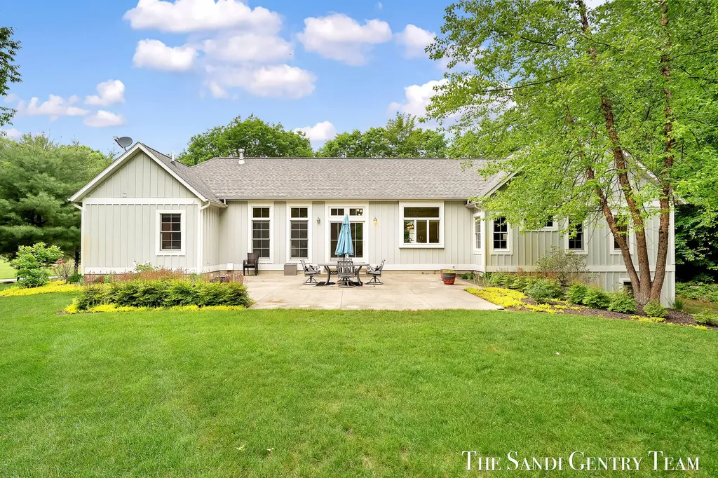 12620 Golf Estates Lane Grand Haven Charter Township MI 49417