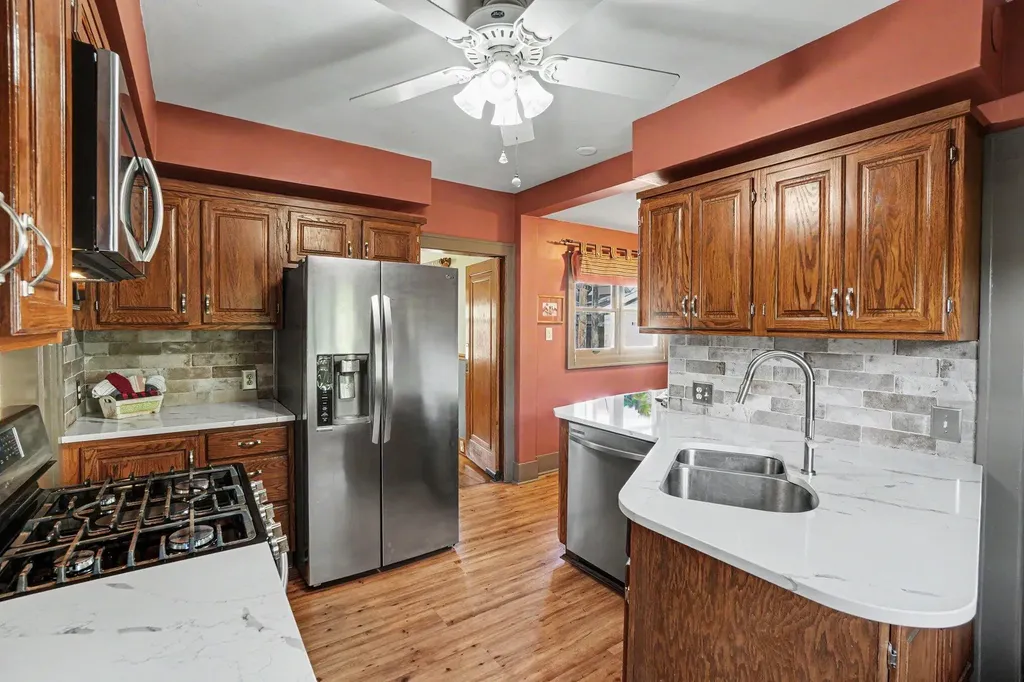 560 State Street Holland City MI 49423