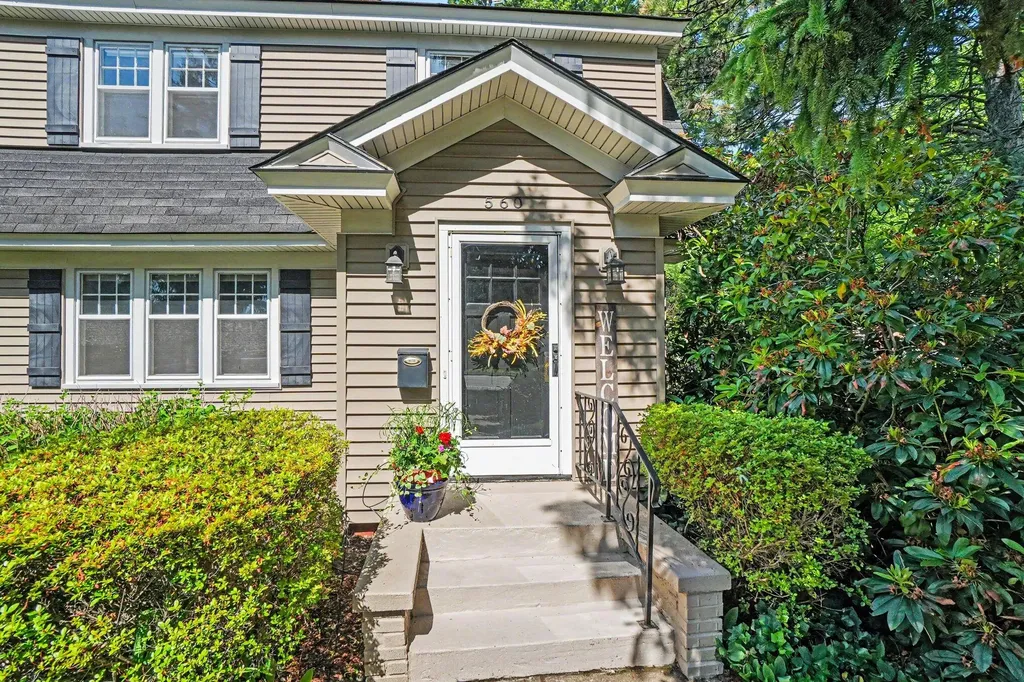 560 State Street Holland City MI 49423