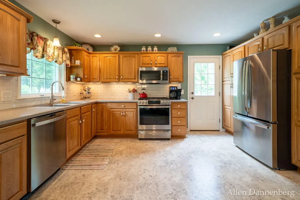 10497 Beechnut Lane Holland Charter Township MI 49464