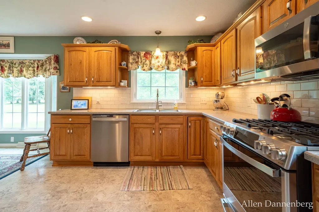 10497 Beechnut Lane Holland Charter Township MI 49464