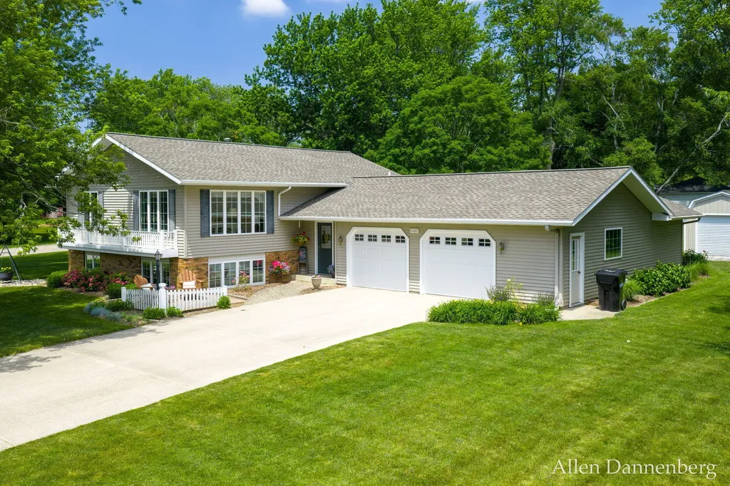 10497 Beechnut Lane Holland Charter Township MI 49464