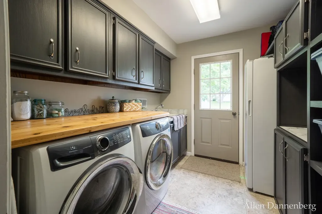 10497 Beechnut Lane Holland Charter Township MI 49464
