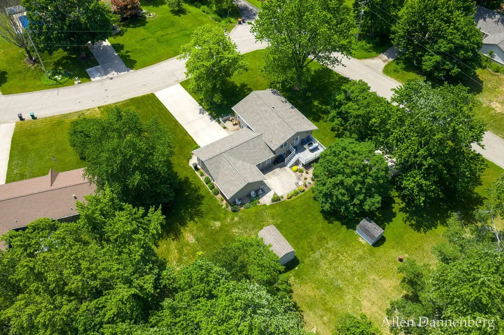 10497 Beechnut Lane Holland Charter Township MI 49464