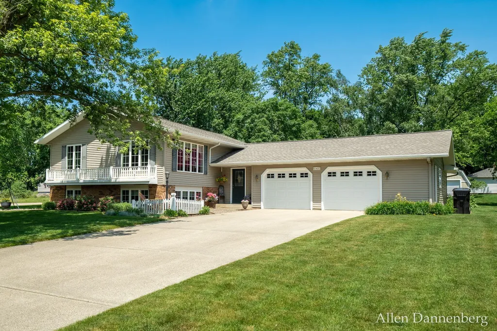 10497 Beechnut Lane Holland Charter Township MI 49464