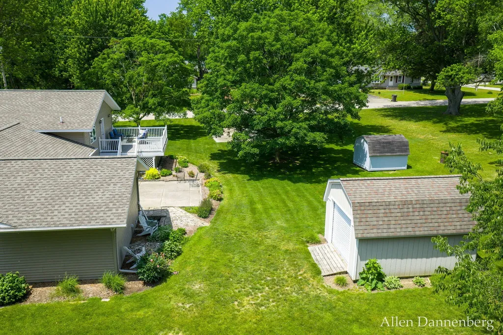 10497 Beechnut Lane Holland Charter Township MI 49464