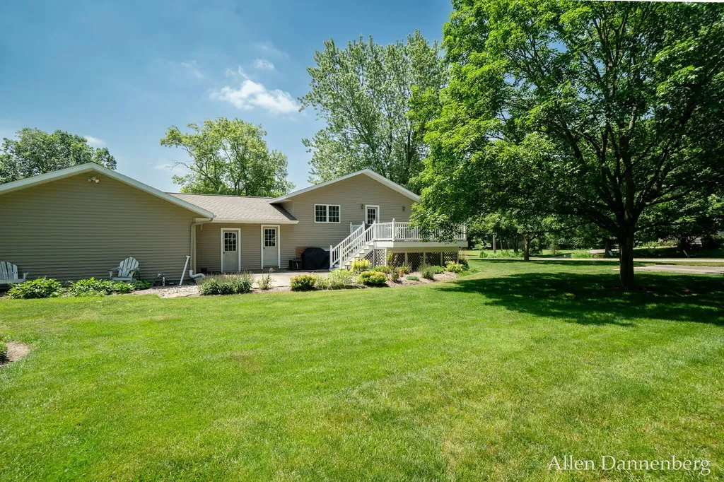 10497 Beechnut Lane Holland Charter Township MI 49464