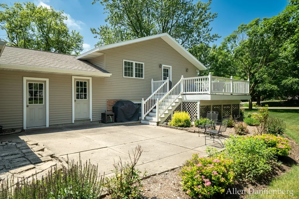 10497 Beechnut Lane Holland Charter Township MI 49464