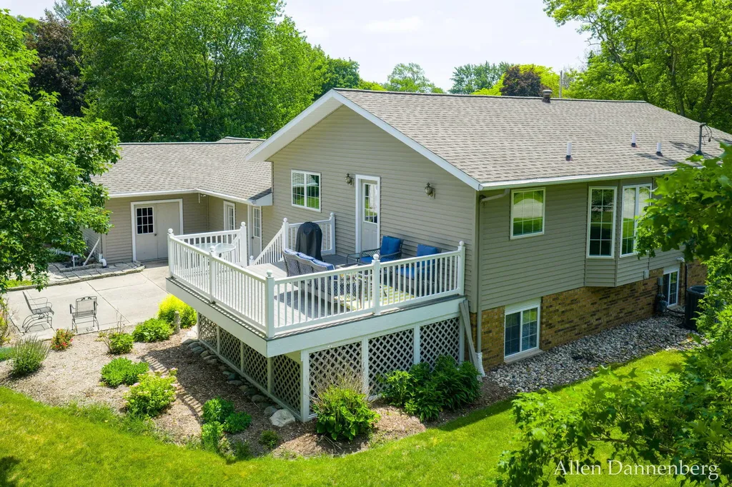 10497 Beechnut Lane Holland Charter Township MI 49464