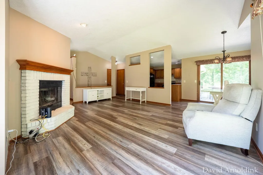 624 S 160th Avenue Park Township MI 49423