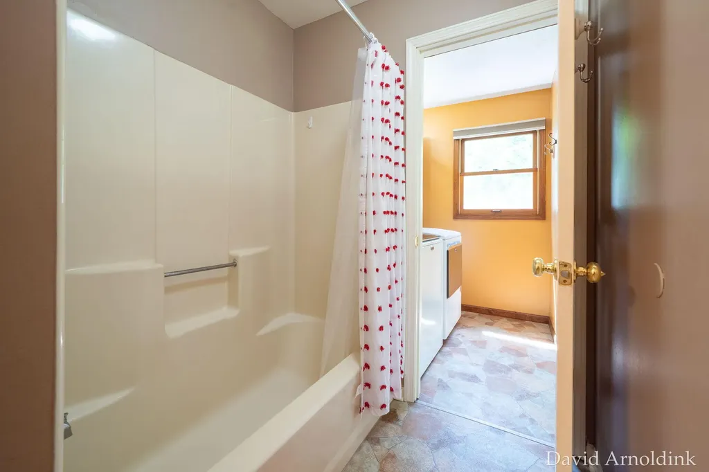 624 S 160th Avenue Park Township MI 49423