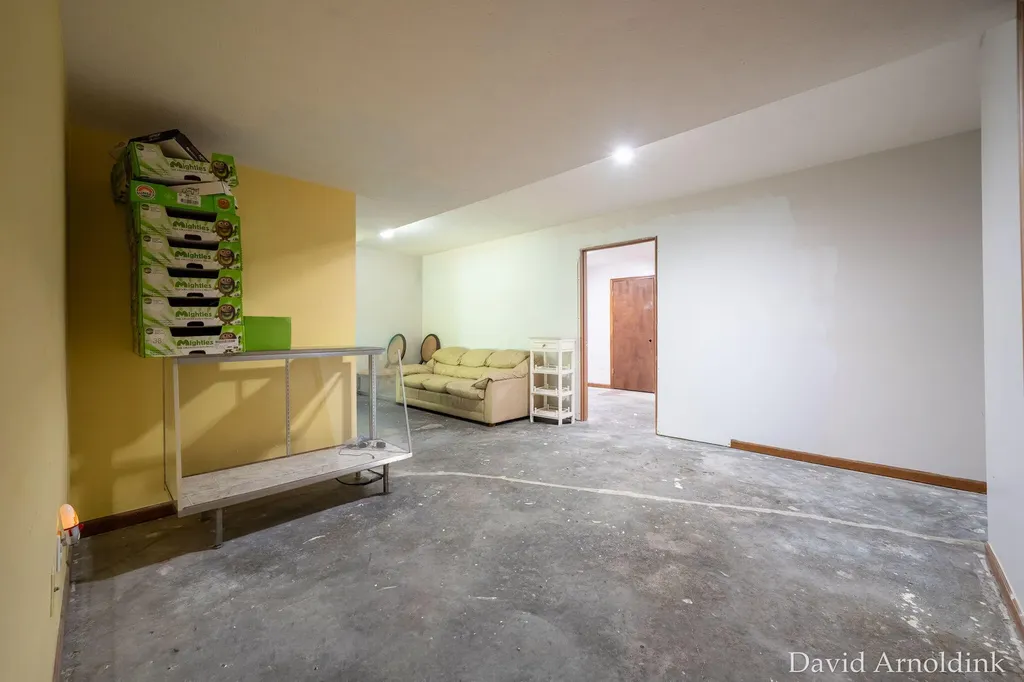 624 S 160th Avenue Park Township MI 49423