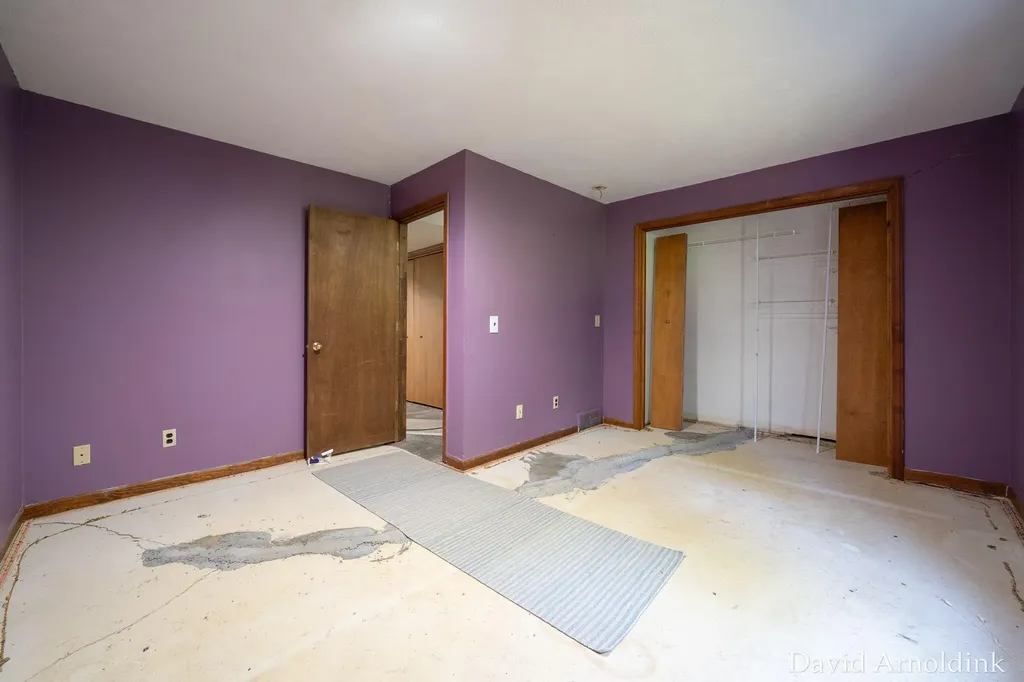 624 S 160th Avenue Park Township MI 49423